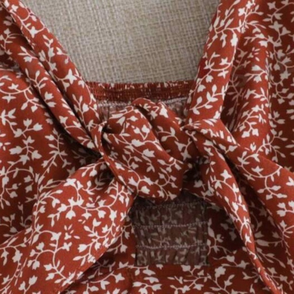 Boho Floral Print Front Tie Cut out Ruffle Hem Cami Top - Picture 3 of 7